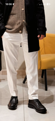 Art st 06 Stringata a due fori in pelle nera