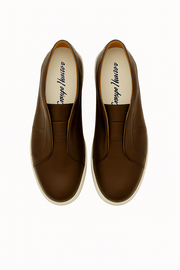 Sneakers senza lacci con elastico interno si usa come un Mocassino