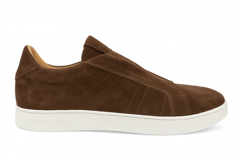 Sneakers senza lacci con elastico sottostante di colore saraceno